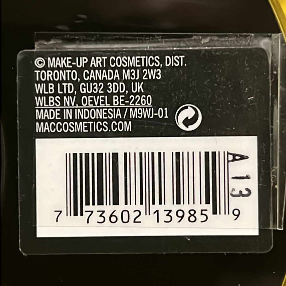 MAC Cosmetics - Picture 2 of 3